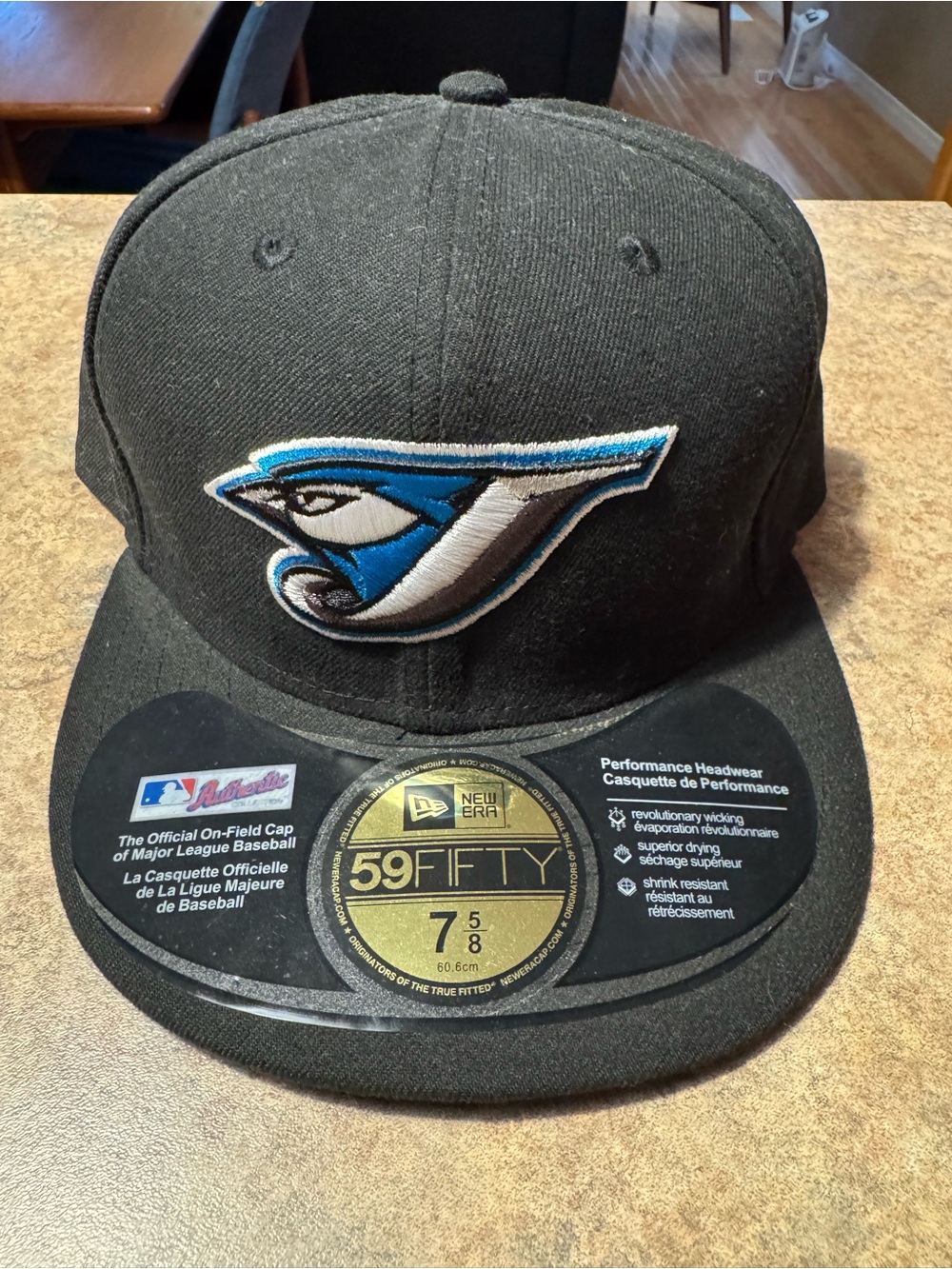 New Era Black Toronto Blue Jays 59FIFTY Fitted Cap with Blue and White Logo